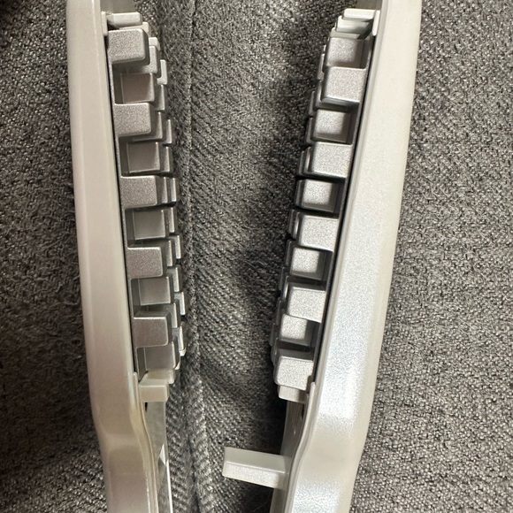 White Hair Volumizing Iron - Picture 5 of 8